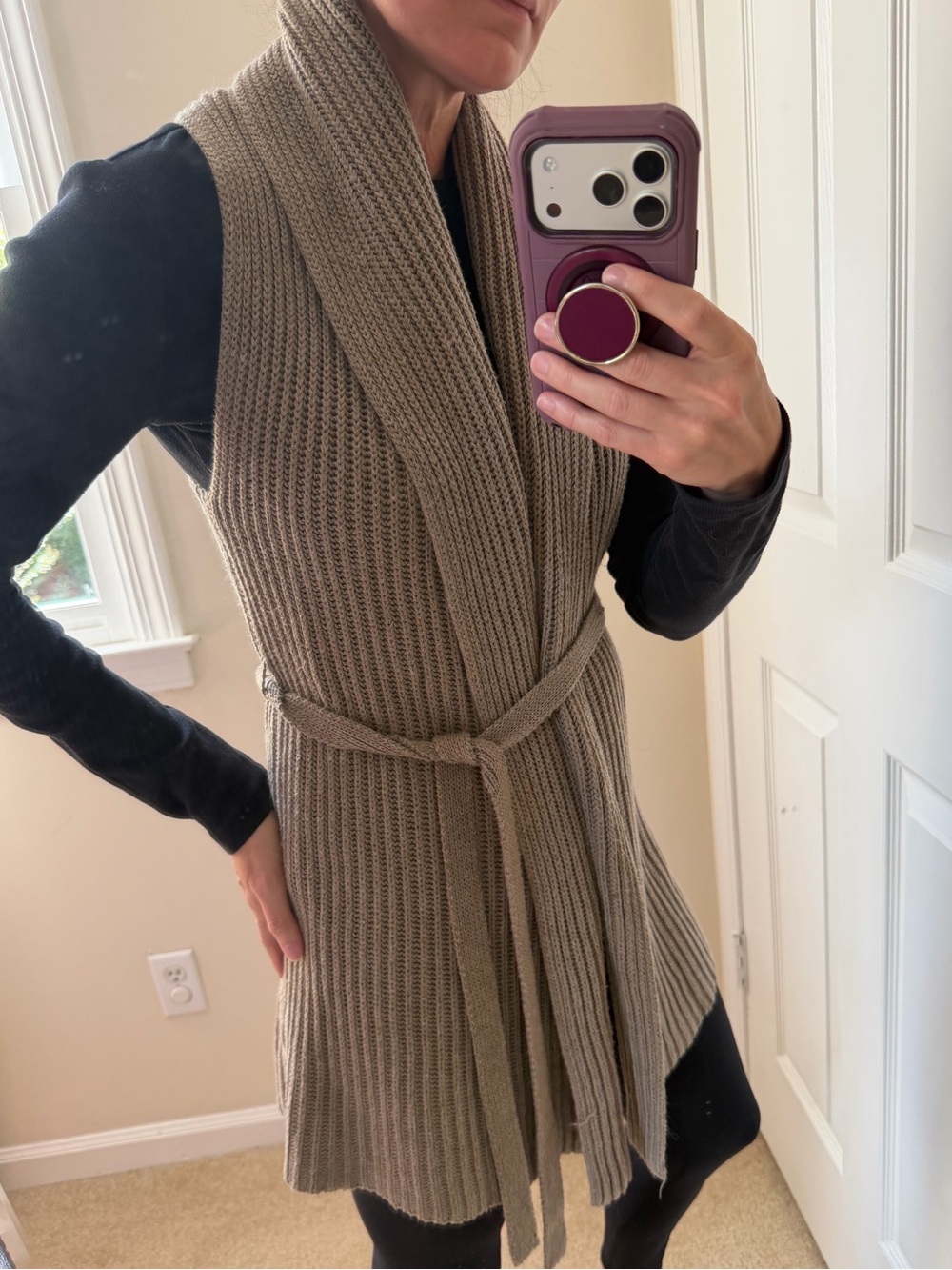 🍂 5/$25 GAP Ribbed Shawl-Collar Sleeveless Belted Vest - Taupe